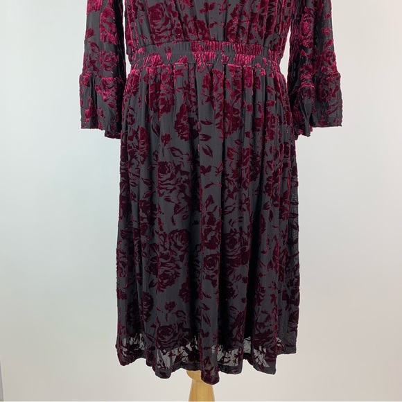 ModCloth Visionary Velvet Burnout Keyhole Dress Medium - Picture 5 of 16